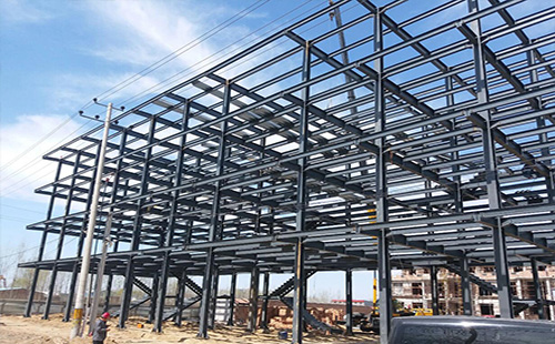 镇原镇原钢结构厂房屋面选材指南:确保性能与经济性的完美结合 镇原镇原钢结构厂房屋面选材指南:确保性能与经济性的完美结合