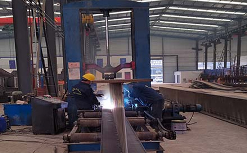 甘肃镇原镇原钢结构厂房建造前的准备工作 甘肃镇原镇原钢结构厂房建造前的准备工作